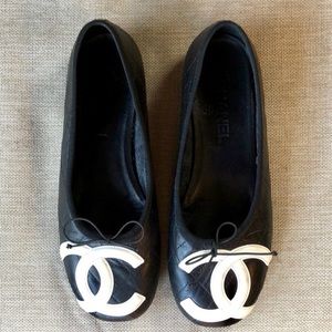 Women’s shoes - Chanel flats